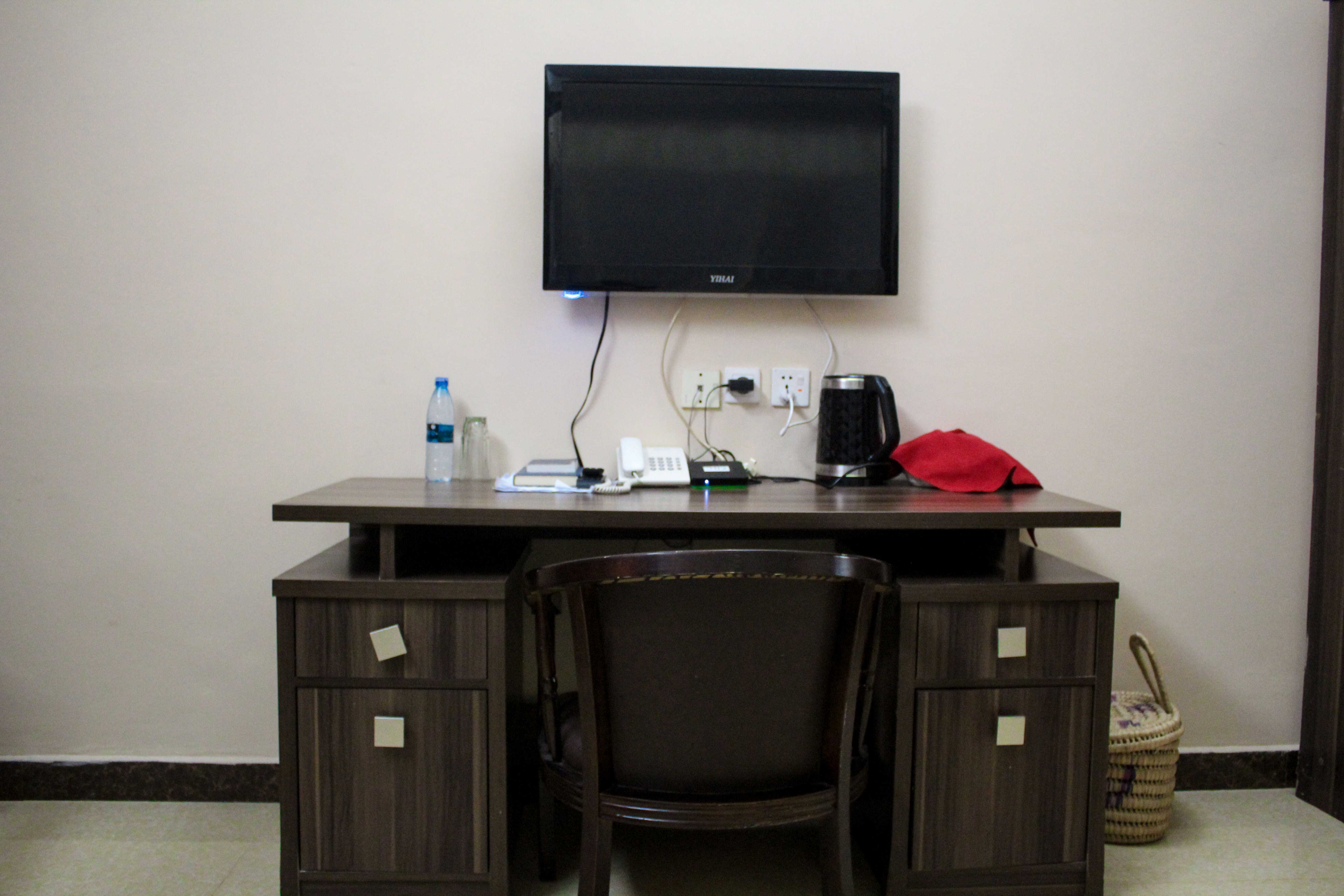 https://tropitel-gitega.com/storage/1684832745_standard room (1).jpg